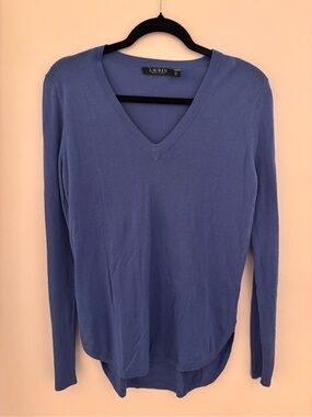 Ralph Lauren Women's V-Neck Long Sleeve Top in Periwinkle Blue